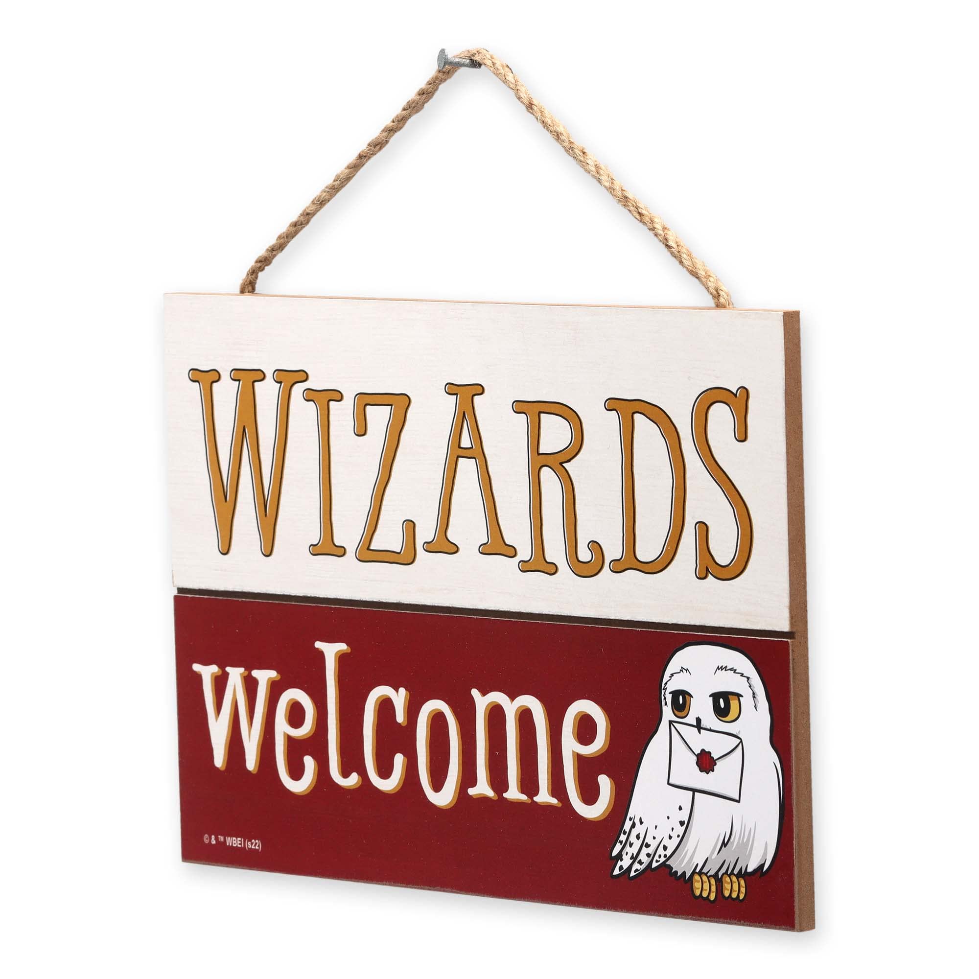 Amazon.com: Harry Potter Wizards Welcome Hanging Wood Wall Decor